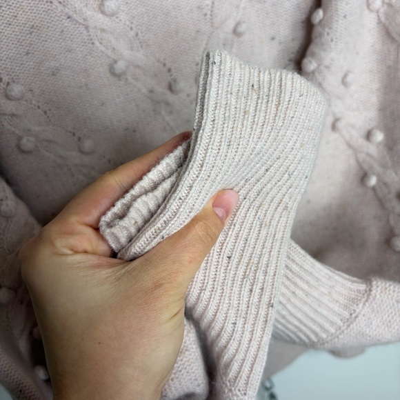 Women's Pink Cashmere Sweater - Picture 6 of 9